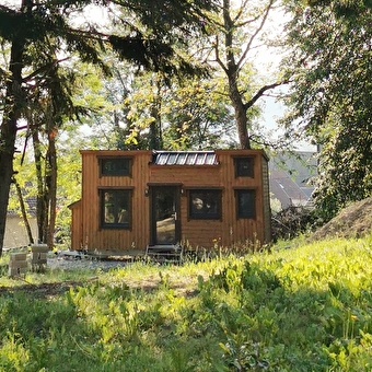 La cabane de Môme des Bois - ROULANS
