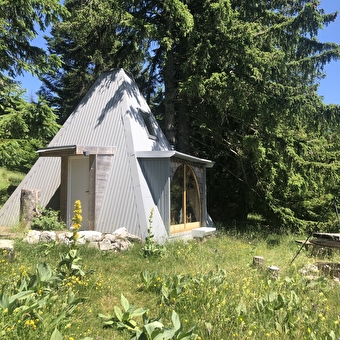 Hutte en bois de la Champagne - LES HOPITAUX-NEUFS