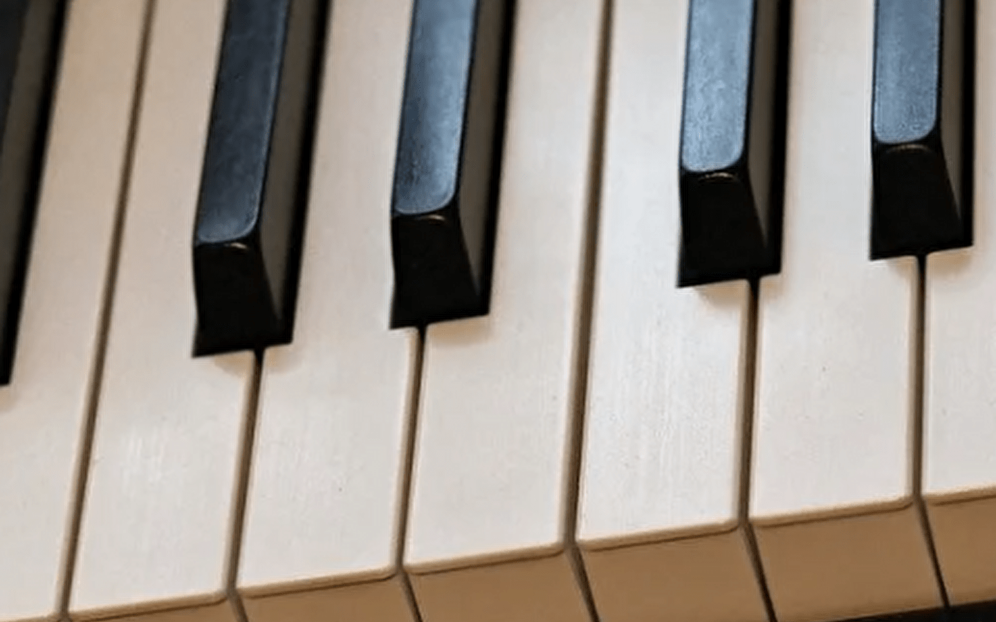 Introduction to and discovery of the piano with Musica'Loue