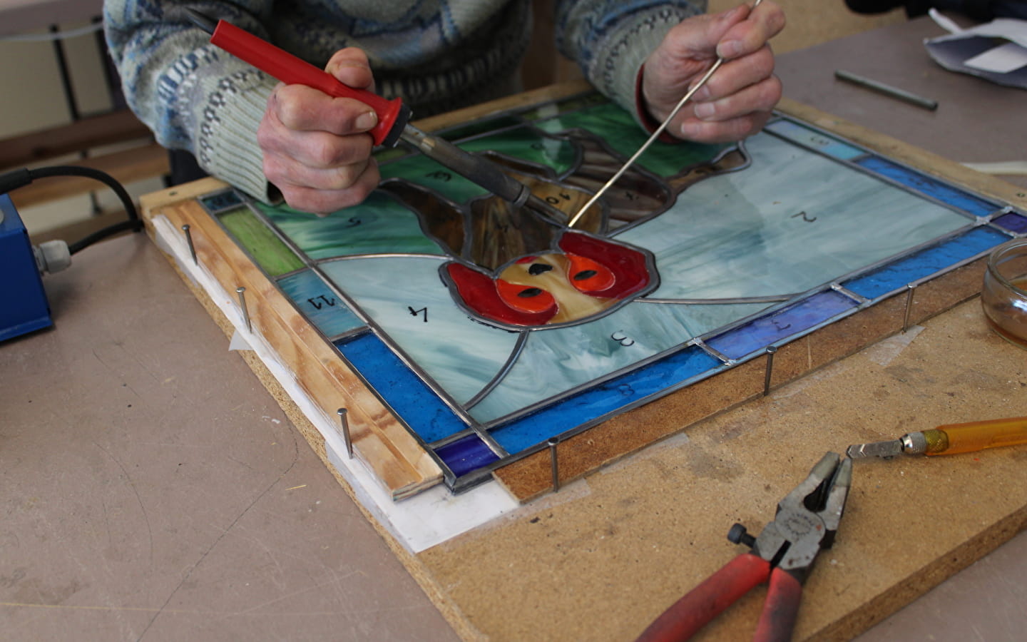 Demonstration: Glassmaking, Association Art et Lumière