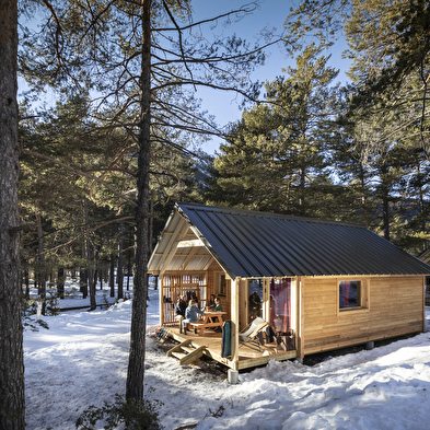 Les Chalets Huttopia des Monts Jura