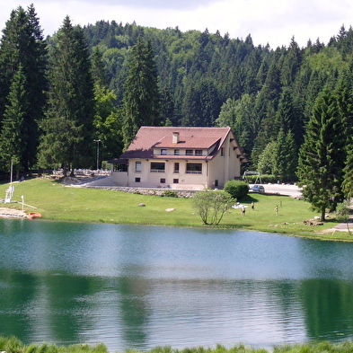 Aire de service du Lac Genin