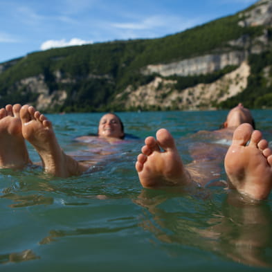 Baignade au lac de Nantua