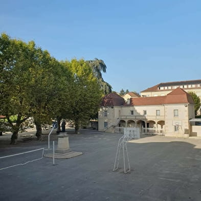 Découverte de l'Institution Lamartine lors des Journées européennes du Patrimoine