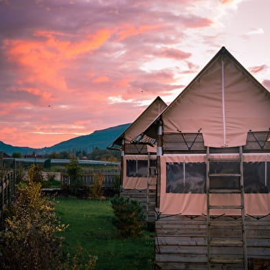 Les Lodges de la Viarhôna : les tentes-lodges