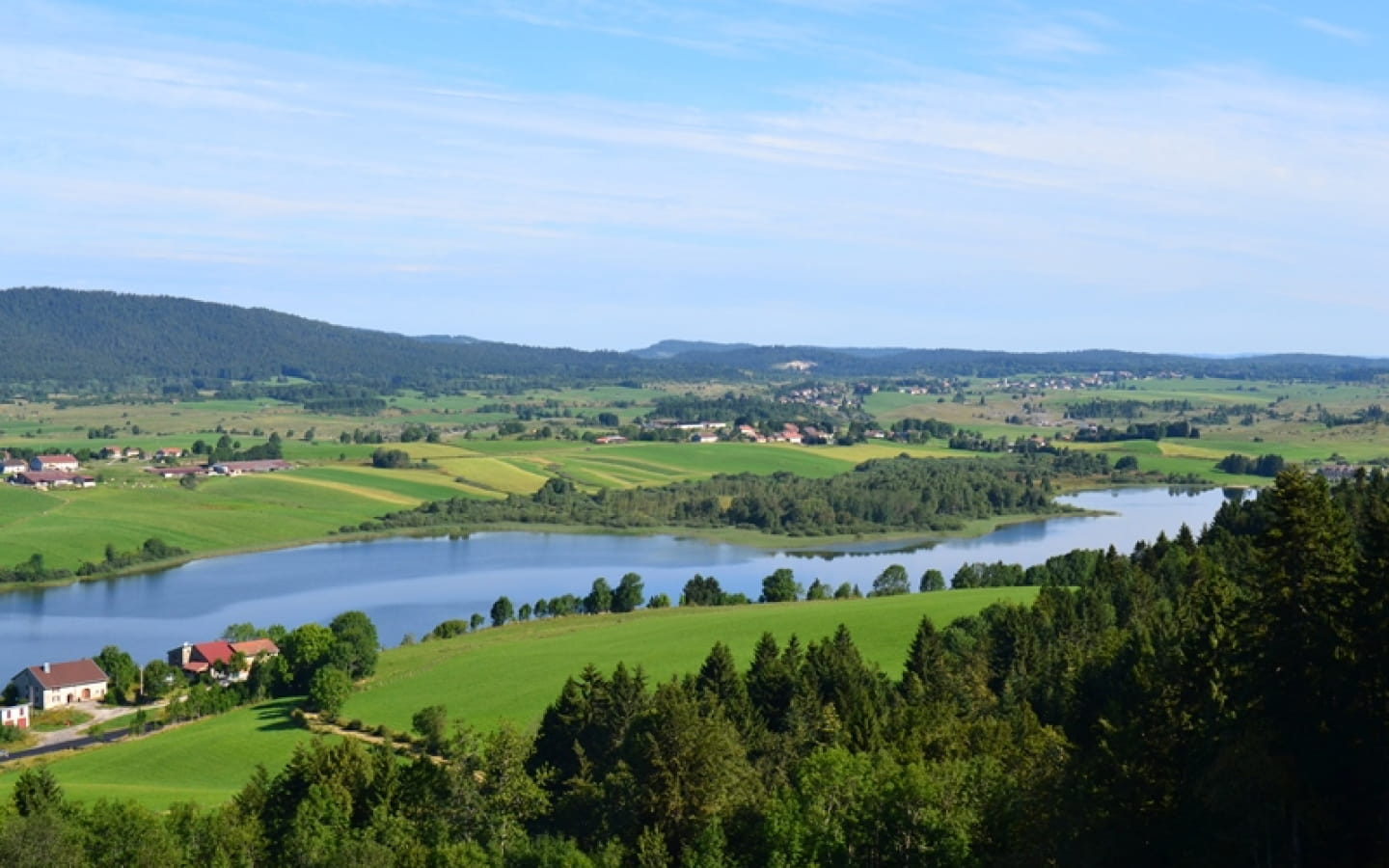 Lac de l'Abbaye et Belvédère du Moulin