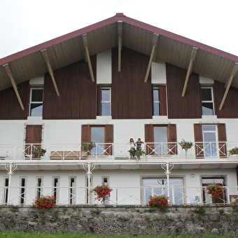 Gîte de groupe La Fruitière - LE POIZAT-LALLEYRIAT