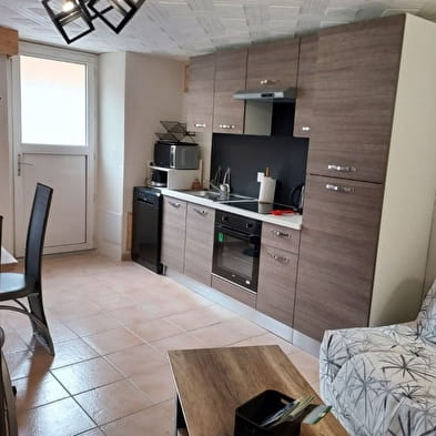 Gîte des 3 pierres - Charmant appartement rénové dans le centre historique de Belley pour 2/3 personnes