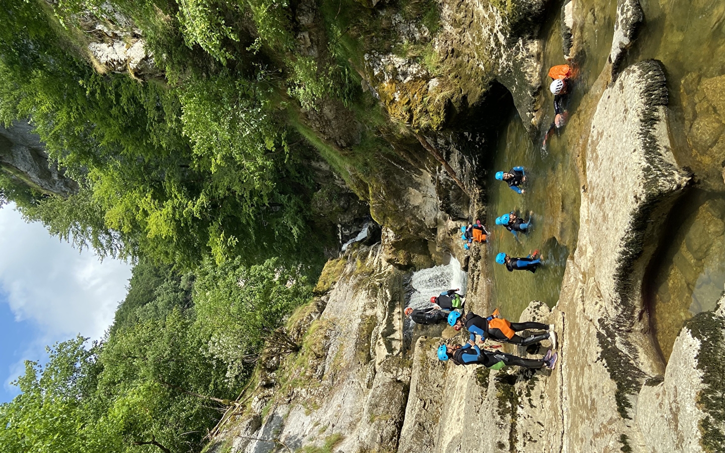 NOA GUIDES : Canyoning et Spéléologie