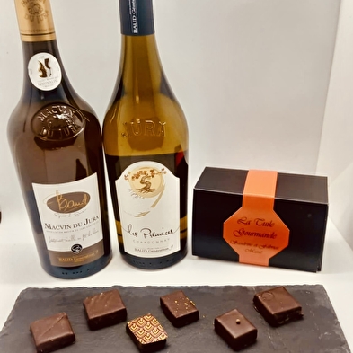 Gourmet journey: wines & chocolates 