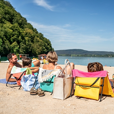 Plage du Domaine de Chalain
