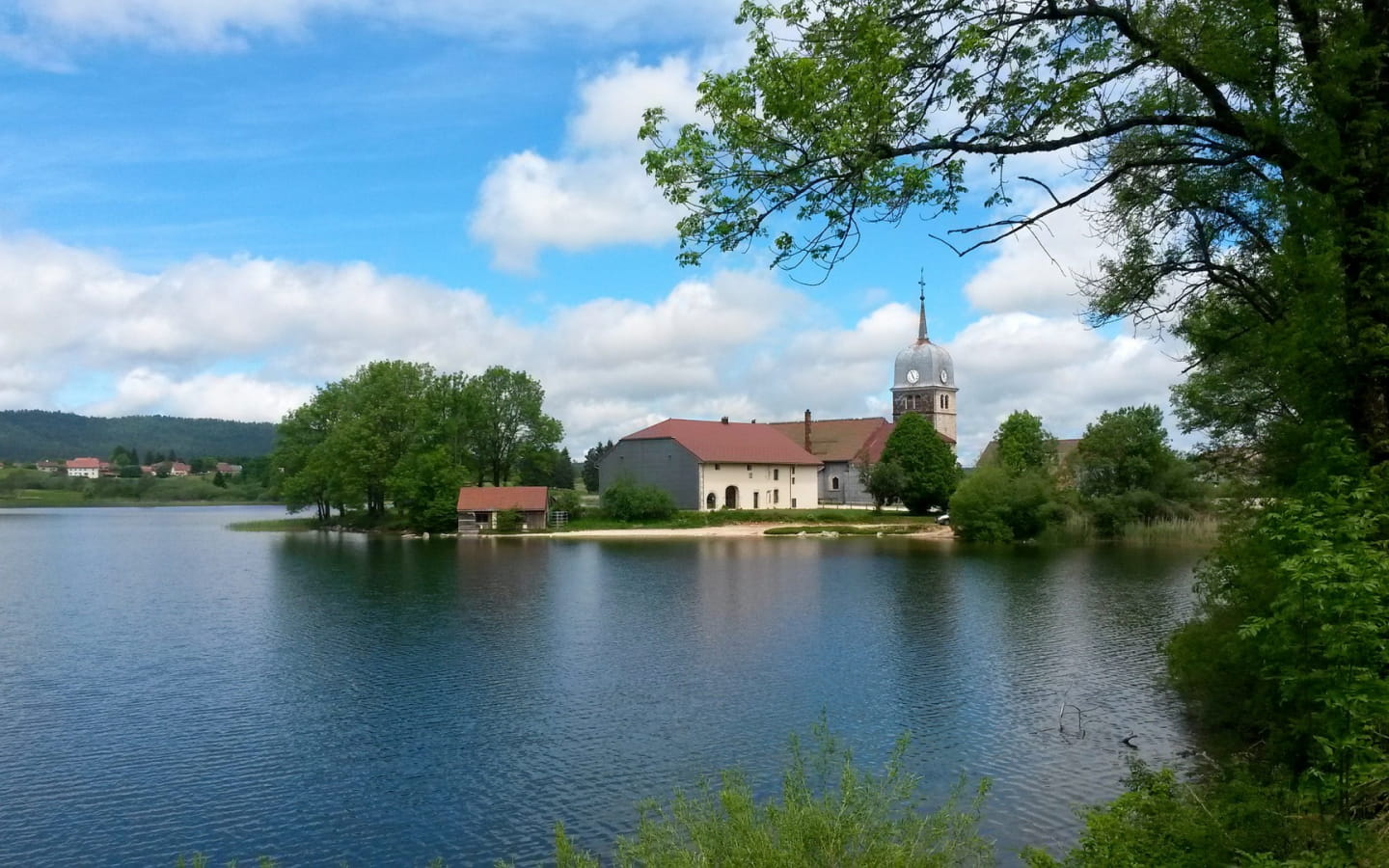 Tour of the Abbey lake
