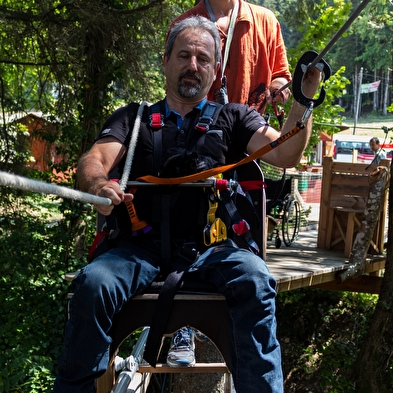 Parcours handibranche du Parcours Aventure du Bugey